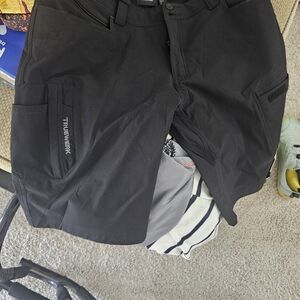 Size 36 - Truewerk Men's Black Cargo Shorts